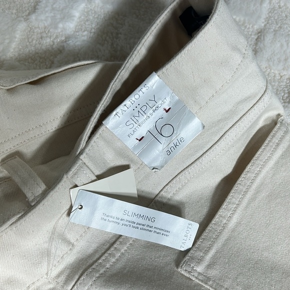 Talbots Womens High Waisted Flattering Ankle Crop Jeans Size 16 Cream Plus size - Picture 9 of 11